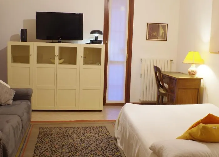 アパート Monolocale Porta Romana E Ben Collegato *