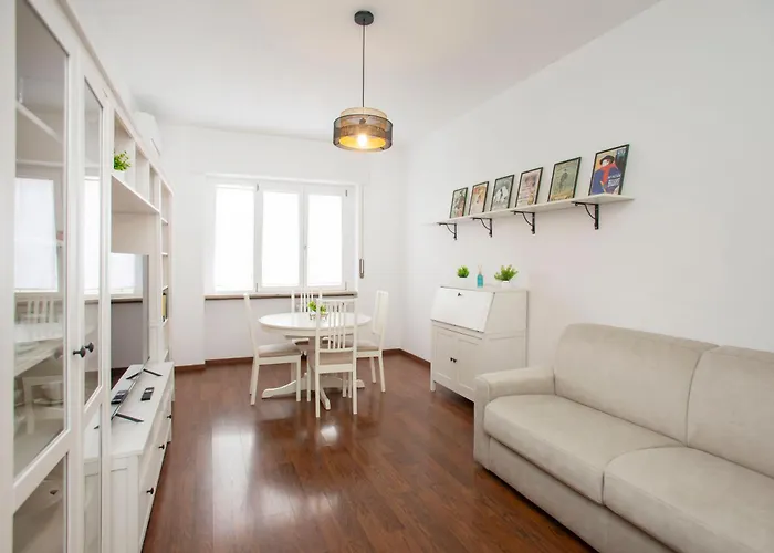 Lägenhet Corvetto Modern - Steps From M3 Corvetto