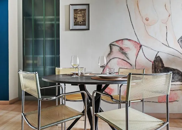 Artistic In The Heart Of * Milaan