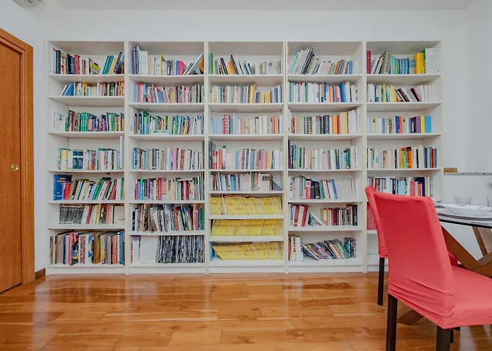 Stylish Near Duomo, Near Metro, Balcony