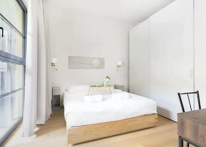 Easylife - - Bixio 17 P1 - Porta Venezia * Milánó