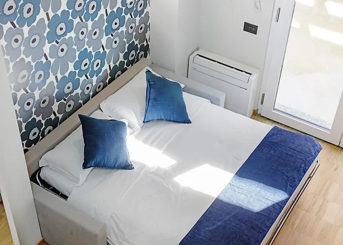 Design & Elegant In Navigli - *