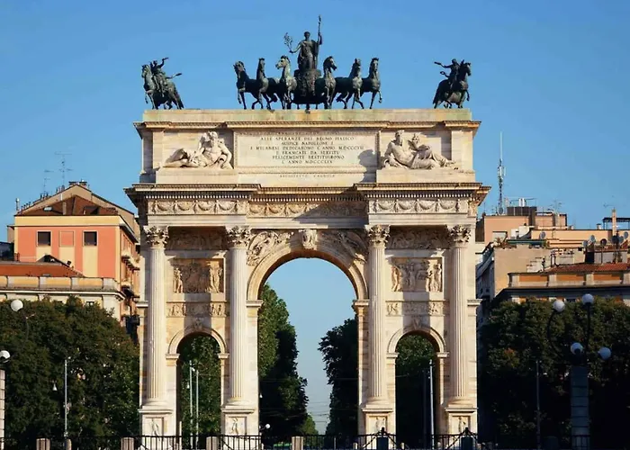 Mi Casa Arco Della Pace * Milão