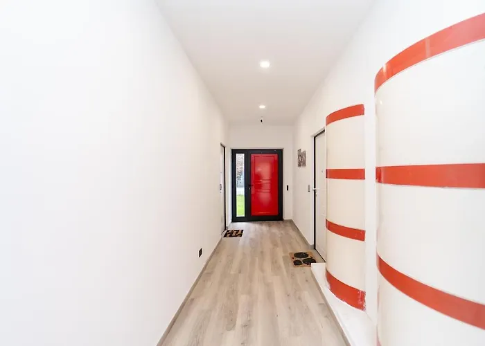 Cozy With Wifi And Ac & Parking Appartamento *