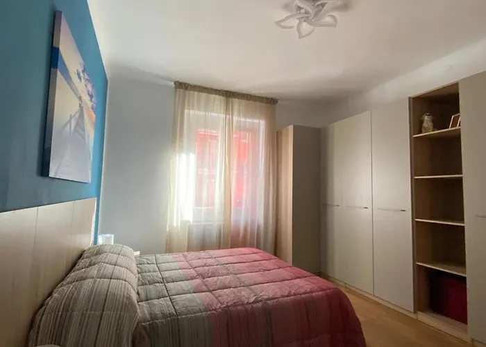 Golden House Arbe * Mediolan