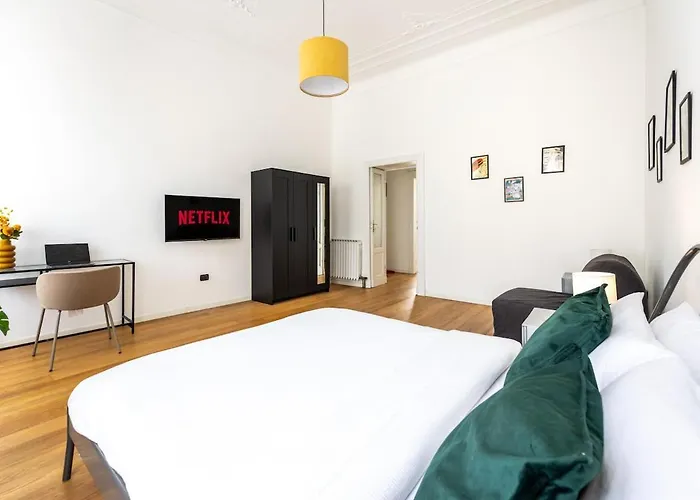 Duomo 7 Min - Design With Parking Apartman