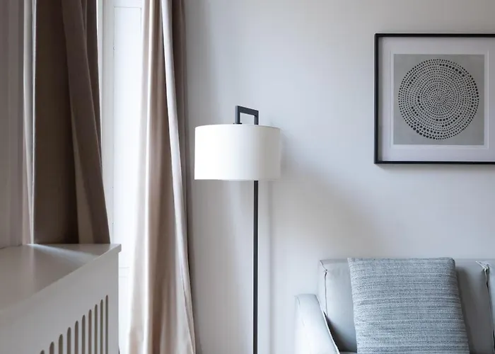 Elegante E Raffinato Bilocale B In Piazza Affari Apartment