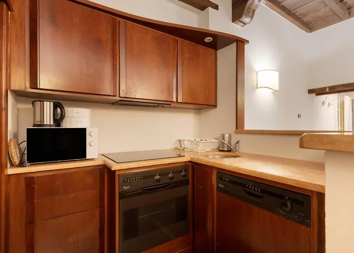 Guesthost - Comfy Flat Near Ospedale Policlinico Διαμέρισμα Μιλάνο