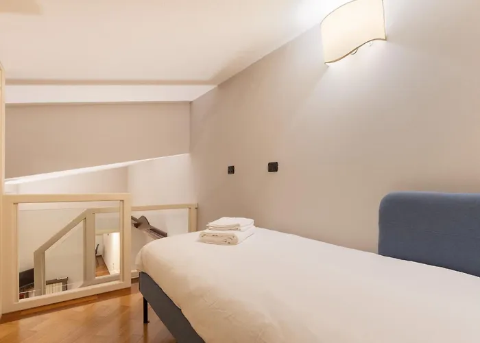 Lägenhet Guesthost - Comfy Flat Near Ospedale Policlinico Milano