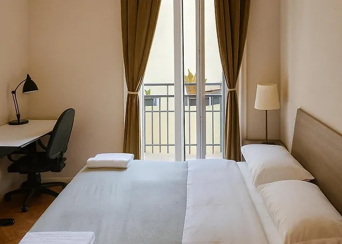 Appartement Easy Italy Duomo Milaan