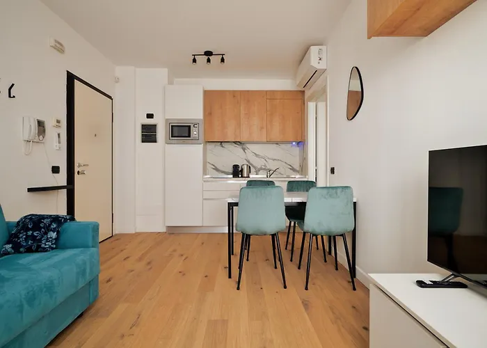 Just Urban - Strategic 1-br With Balcony - Duomo And Life アパート