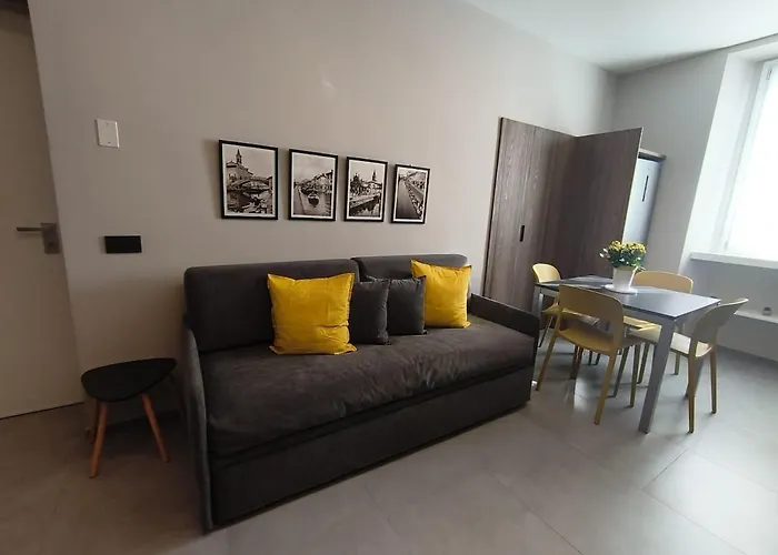 Apartment La Finestra Sul Naviglio Grande *