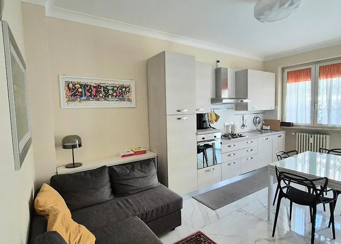 Arrivasti Stays, Spacious In Centre Milánó