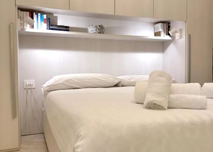 Lr Deluxe - Navigli Luxury Apartment Milan