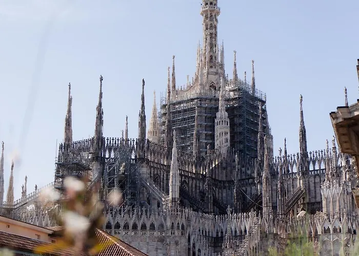 The Sole Penthouse - Duomo View * Милан