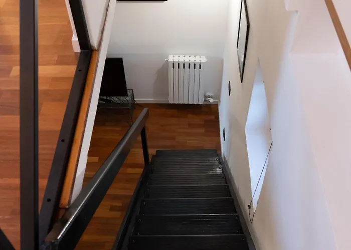 Moderno Bilocale Su Due Piani Nel Cuore Dei Navigli * Milano