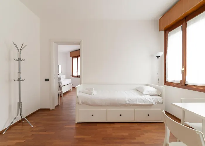 Апартаменты Guesthost - Cozy In Citta Studi