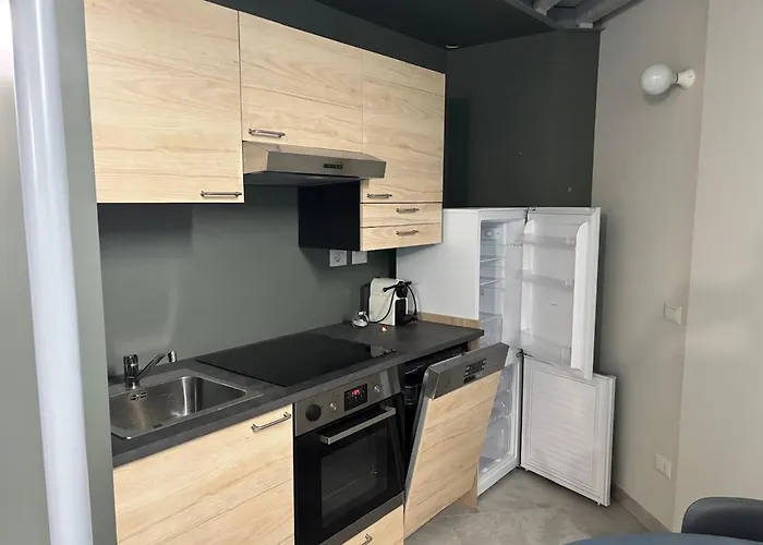 Bronz House * 밀라노