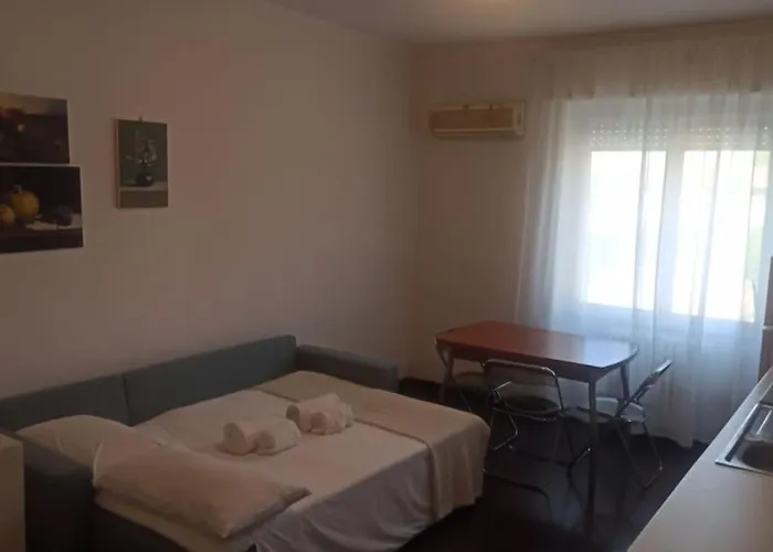 15 Min From The Cathedral, Spacious, Bright, Elevator, Wi-fi *