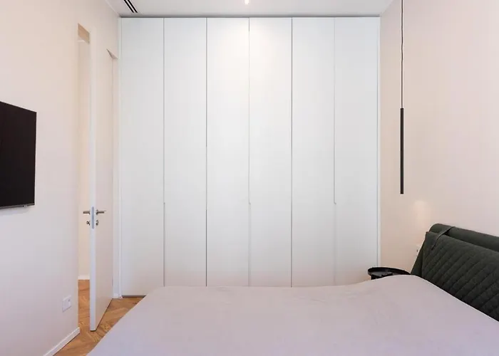 Luxury In , Porta Venezia Апартаменты Милан