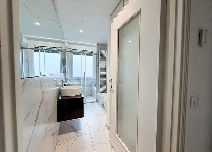 Macchi - Station Rooftop - Apartment