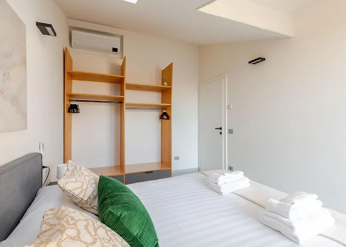 Luxury Elegant Penthouse 3 Bedrooms, 2 Bathrooms Appartement