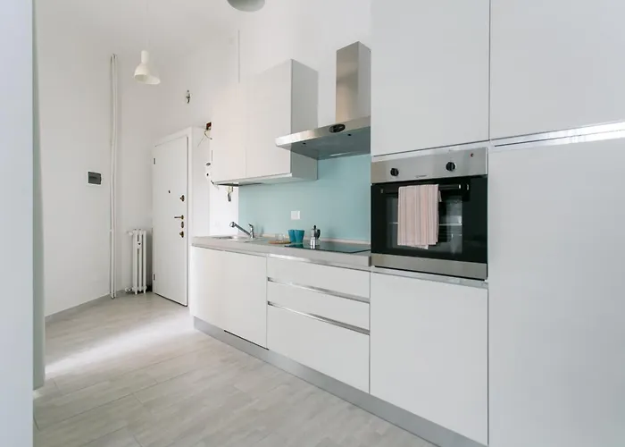 Italianflat - Blue In The Sky * Μιλάνο