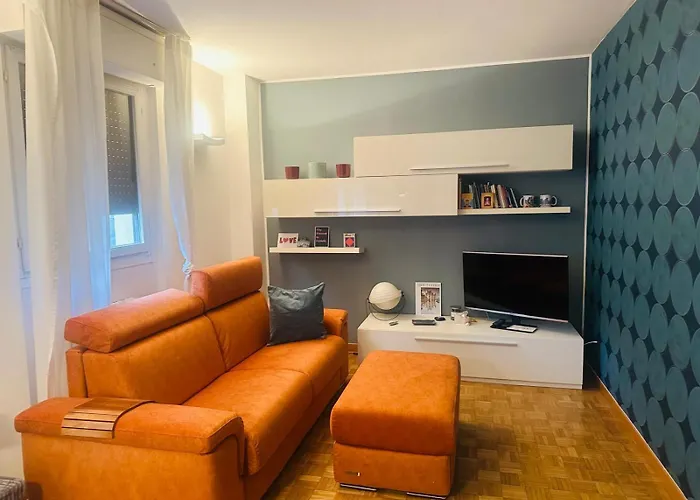 Light Blue Home-sempione Park-metro M2-brera *