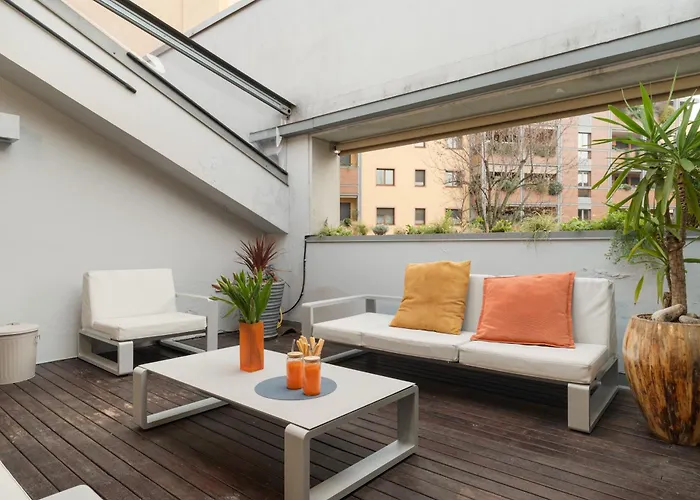 شقة Guesthost - 500sqm Luxury With Spa, Gym, Terrace, Game & Garage ميلان