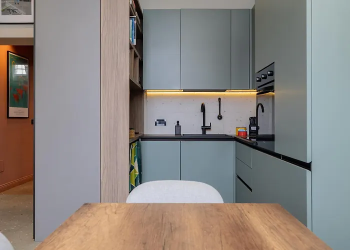 Design Canal Navigli View ميلان