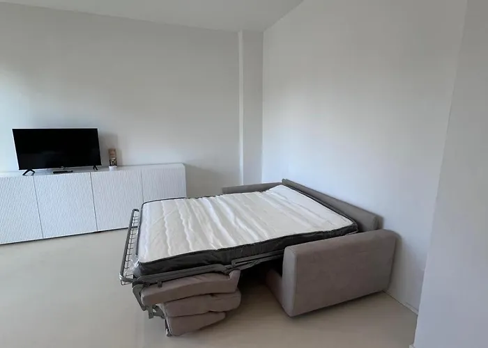 Elegante Bilocale Ristrutturato - Metro Inganni