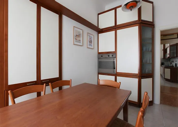 아파트 Romantic Close To Fondazione Prada *