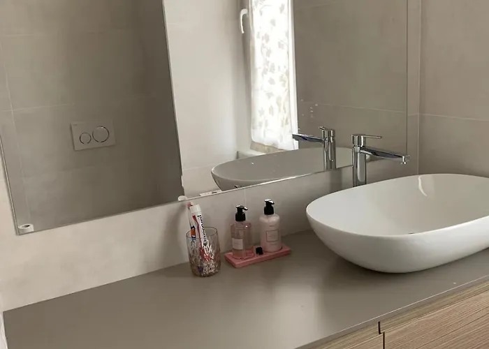 Stylish Renovated Flat In The Heart Of Tortona Design District * ميلان