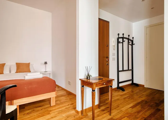 Just Urban - Exclusive 1br Center With Balcony Mailand