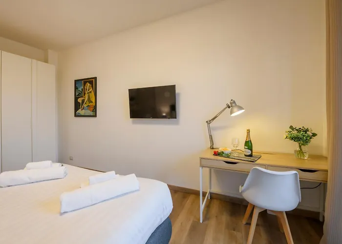 Modica, 16 - Near Iulm Διαμέρισμα