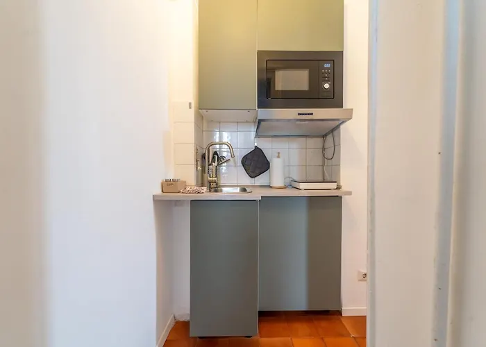 Skyline View Loft - Chinatown & Garibaldi 公寓