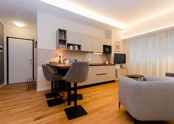 Costanza Home, Moderno Ed Elegante Nel Cuore Della Citta Di Milano, Nuova Metro Blu, Comodo Per Duomo, San Siro E Rho Fiera Milano