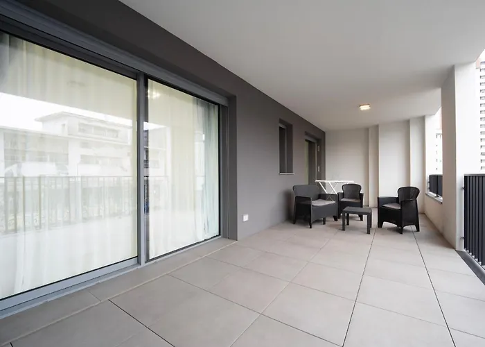 Appartement - Nuovo Con Grande Terrazza Privata
