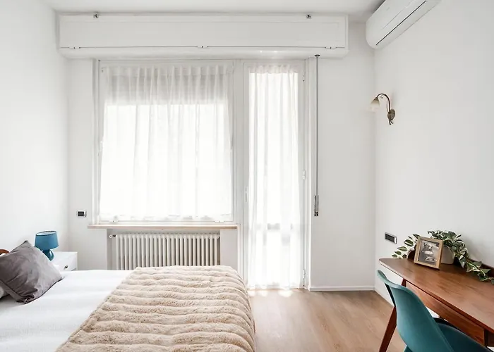 San Siro Luxury With Garage Apartment Milan