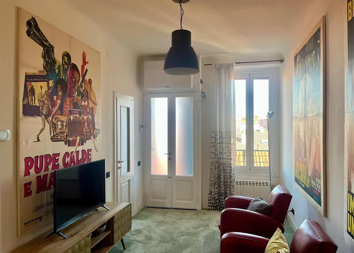 The Vintage Movie Naviglio Grande *