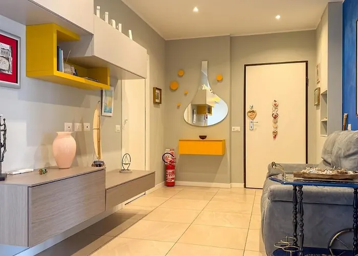 Metro 8 Min Cozy With Balcony *