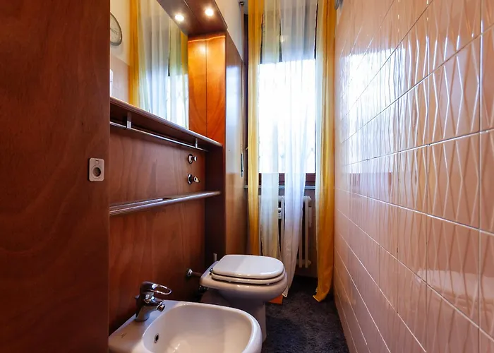 Youhosty - Ravizza Wood 22 Апартаменты *