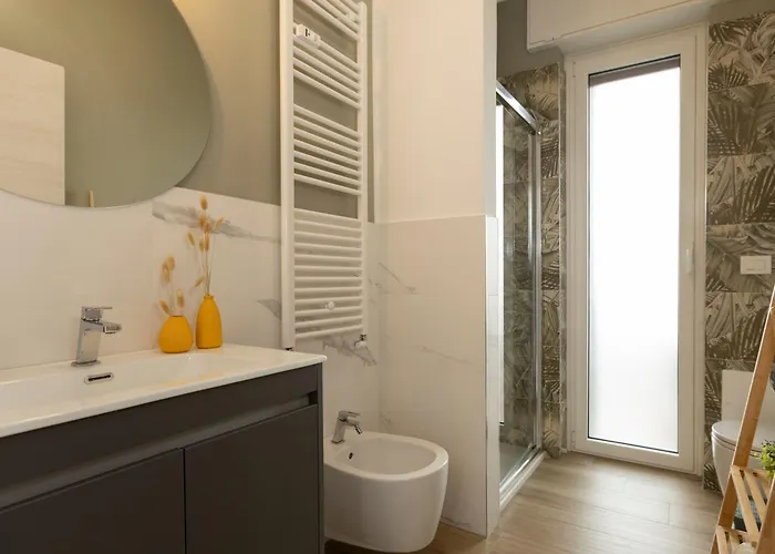 Art - Bocconi Near Train Station, Navigli *