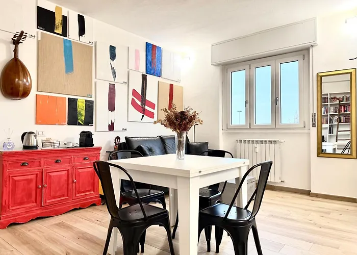 Art - Free Parking *