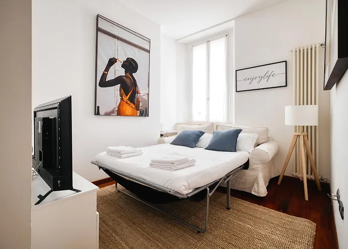 Elegant - Lorenteggio