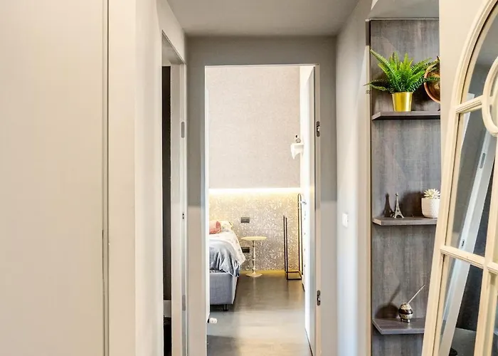 Apartment Industrial-chic In The Heart Of Isola *