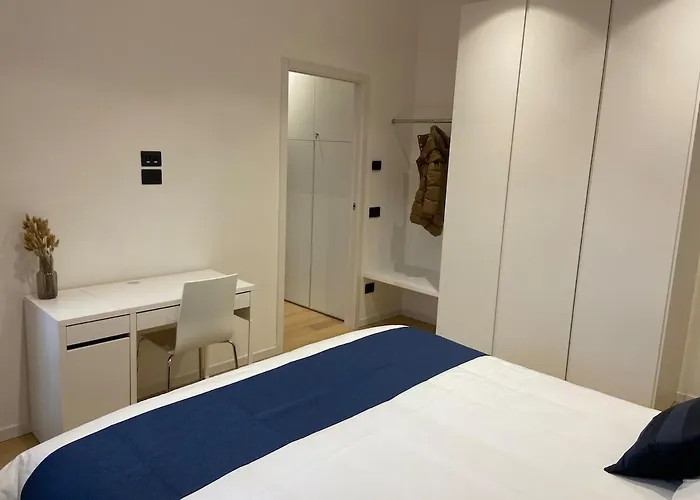 Brand New - Bilocale Porta Romana Daire *