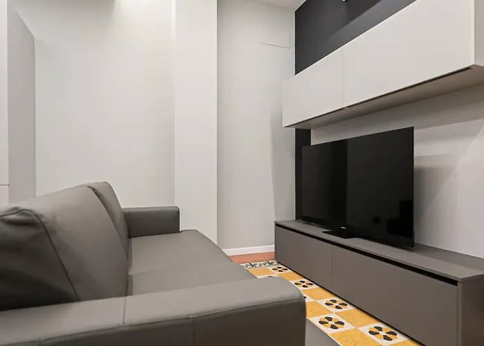 Italianway Comfort - Monte Nevoso 8 *