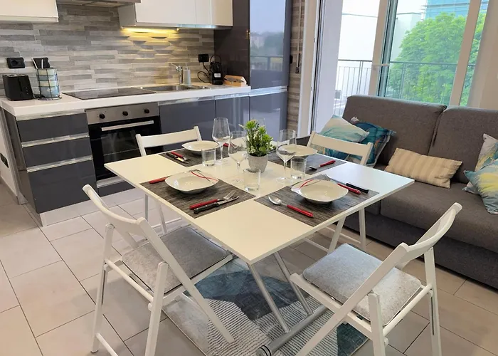 10 Minutes From Fiera With Large Terrace *