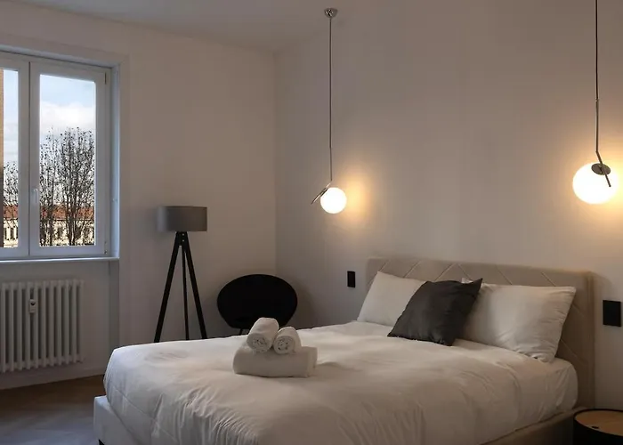 M11 Isola Apt, M3 Duomo Brera Eleganza E Comfort 米兰